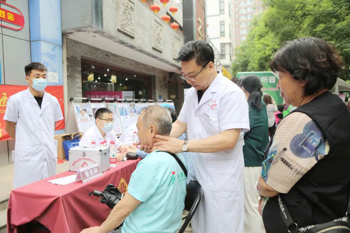 傳承創(chuàng)新，讓推拿正骨非遺技藝綻放時代光芒——趙永林院長深耕骨傷醫(yī)學三十年紀實